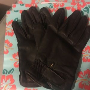 Men's black leather gloves
